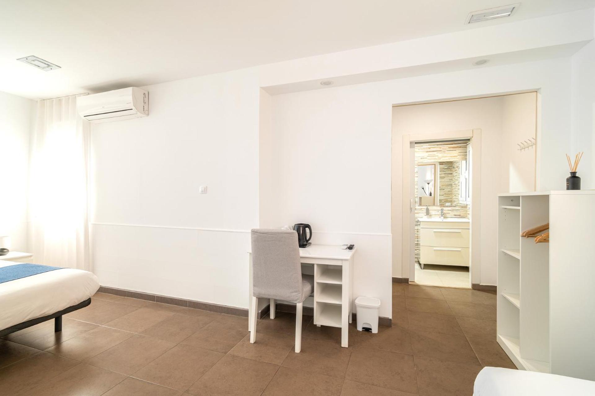 Laramond Barcelona Rooms Oda fotoğraf