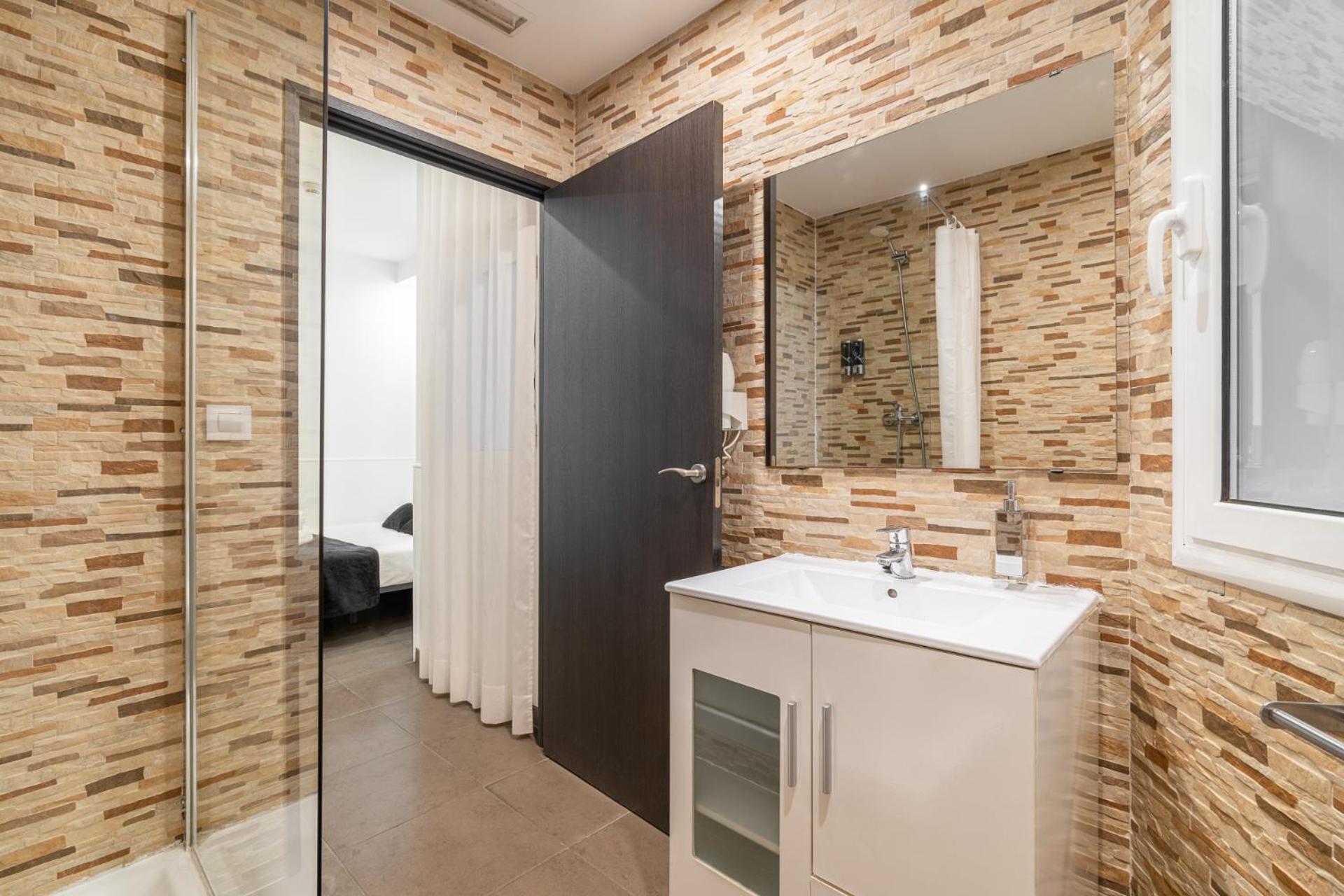 Laramond Barcelona Rooms Oda fotoğraf